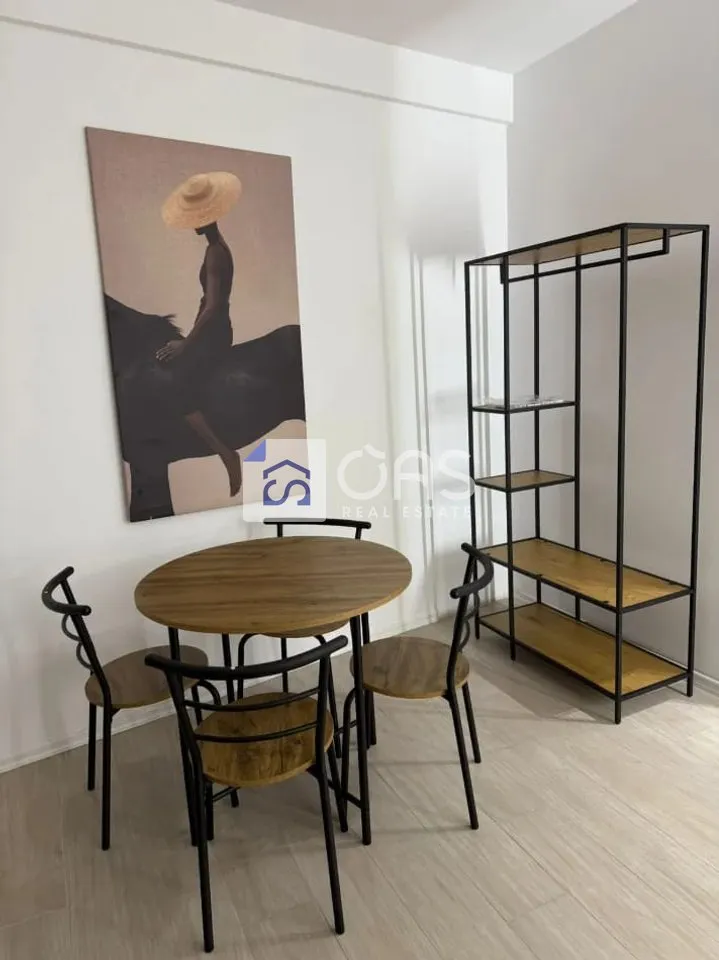 Apartament me qera në 5 maj, Tiranë, 40 m². Foto 1 nga 4