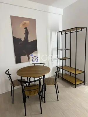 Apartament me qera në 5 maj, Tiranë, 40 m². Foto 1 nga 4