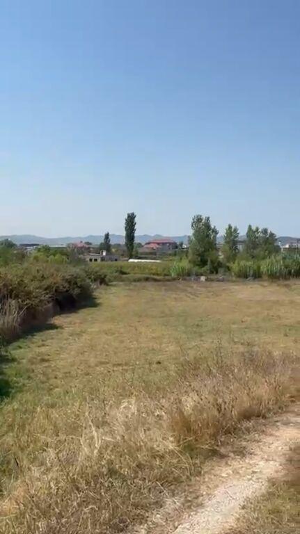 Tokë në shitje në Tapize, Tiranë, 2 350 m²