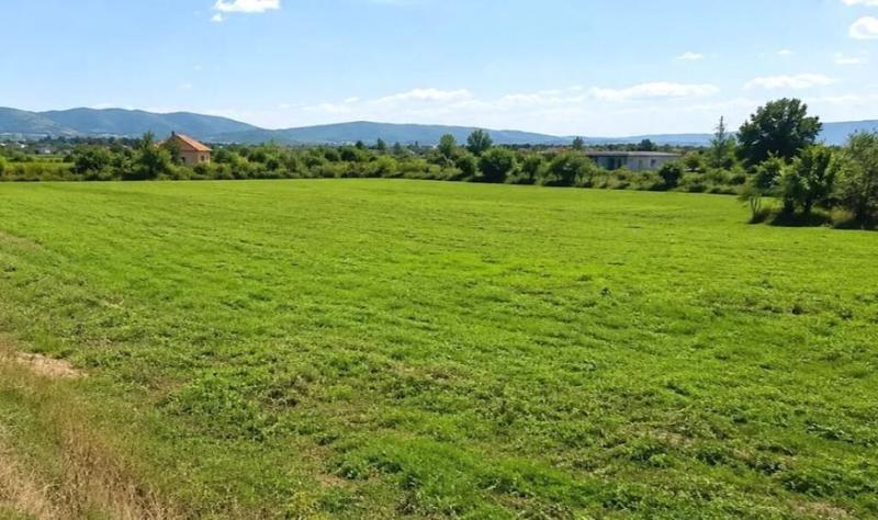 Tokë në shitje në Gropaj, Tiranë, 1 000 m²