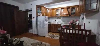 Apartament 3+1 në shitje në Rruga Qemal Stafa, Tiranë, 90 m². Foto 6 nga 9