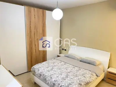 Apartament 2+1 me qera në Pazari i Ri, Tiranë, 103 m². Foto 3 nga 6