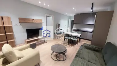 Apartament 1+1 me qera në Komuna e Parisit, Tiranë, 70 m². Foto 2 nga 6