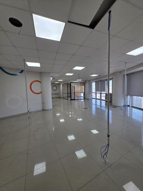 Ufficio in affitto a Tirana, 241 m². Foto 5 di 6