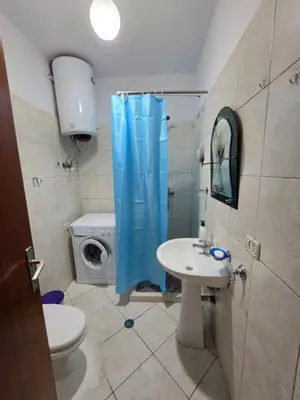 Apartament 1+1 me qera në Bulevardi Zogu I, Tiranë, 70 m². Foto 3 nga 11