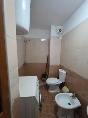 Apartament 1+1 me qera në Yzberisht, Tiranë, 60 m². Foto 4 nga 8