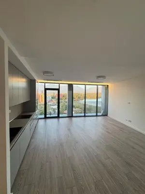 Apartament 2+1 me qera në Lake View Residences, Tiranë, 107 m². Foto 5 nga 9