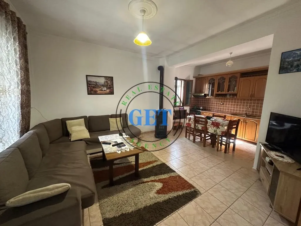 Shtëpi private në shitje në Kryqi i Kuq, Durrës, 352 m². Foto 1 nga 12