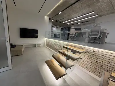 Ufficio in affitto a Liqeni i Thatë, Tirana, 100 m². Foto 3 di 4
