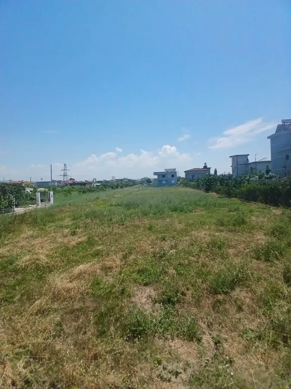 Tokë në shitje në Buzi Store Franchise Sukth, Durrës, 400 m². Foto 1 nga 2