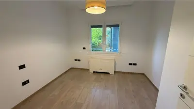 Villa 4+1 in affitto a Lundër, Tirana, 475 m². Foto 6 di 7