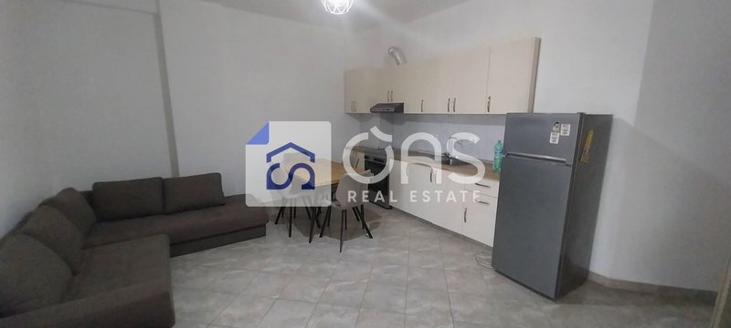Appartamento 1+1 in affitto a Liqeni i Thatë, Tirana, 65 m²