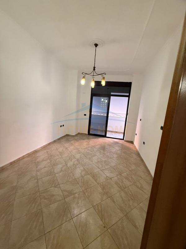 Ufficio in affitto a Tek kompleksi Panorama, Tirana, 94 m²