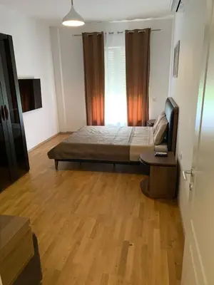 Apartament me qera në TEG, Tiranë, 106 m². Foto 6 nga 11