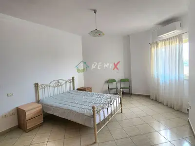 Apartament 2+1 me qera në Rruga Mujo Ulqinaku, Durrës, 100 m². Foto 7 nga 8