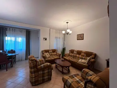 Apartament 2+1 me qera në Rruga Medar Shtylla, Tiranë, 106 m². Foto 1 nga 10