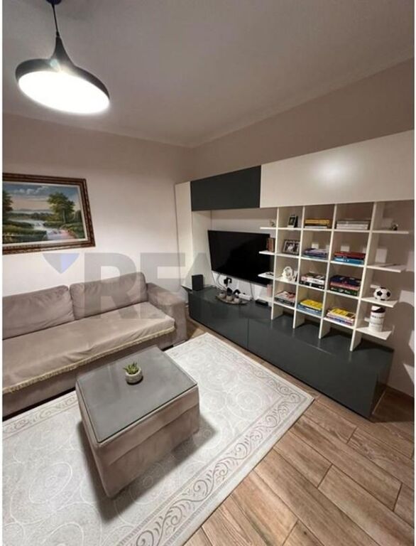 Apartment for rent in Oxhaku, Tirana, 50 m². Photo 2 of 3