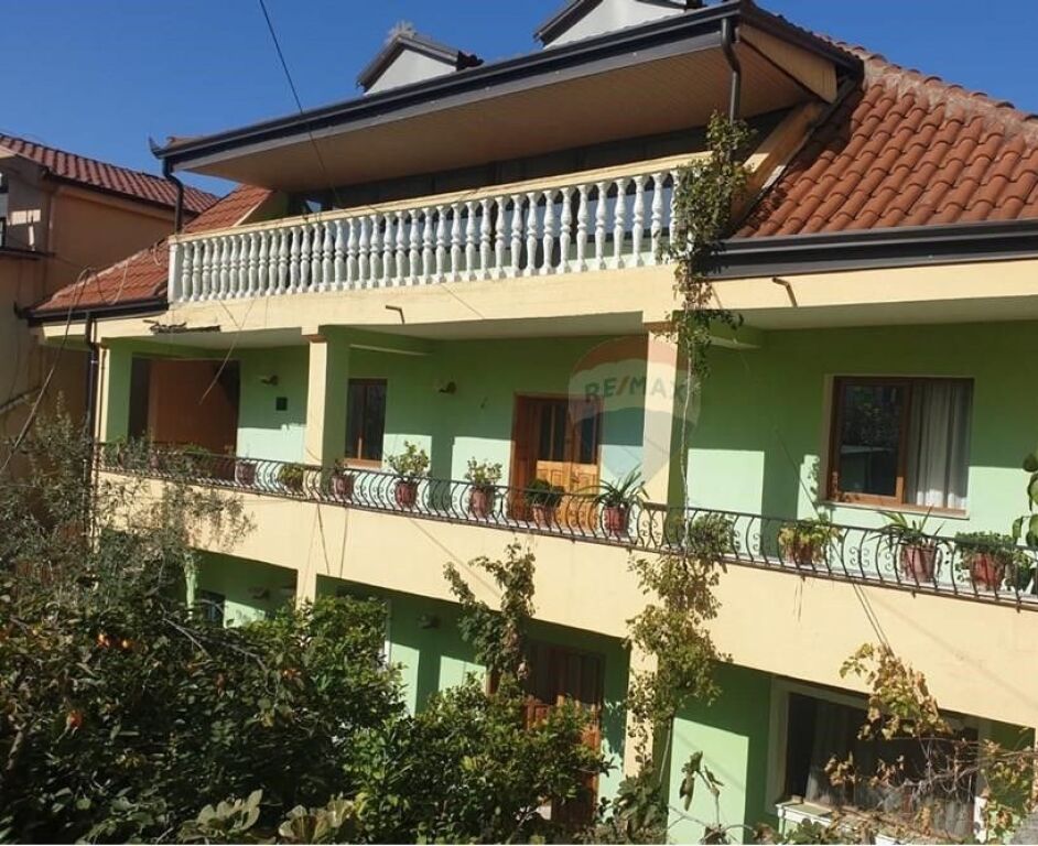 Vilë në shitje në Kodra e Priftit, Tiranë, 319 m². Foto 2 nga 3