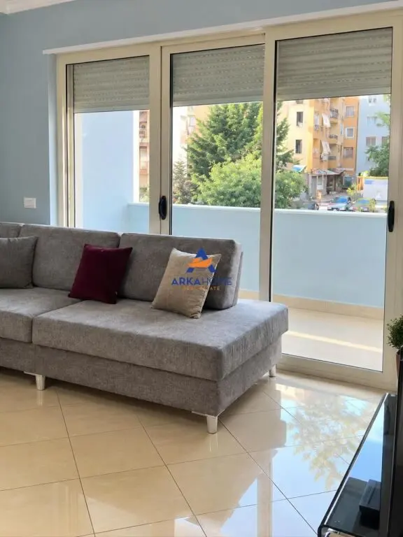 Appartamento 1+1 in affitto a Rruga Misto Mame, Tirana, 60 m²