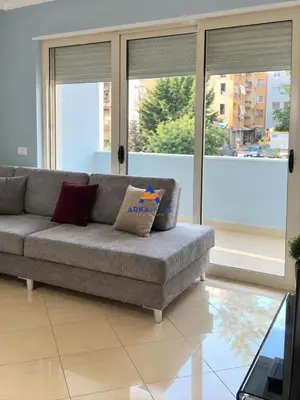 Appartamento 1+1 in affitto a Pallatet Cabej, Tirana, 60 m². Foto 1 di 5