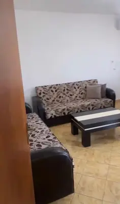 Appartamento 1+1 in affitto a Kinostudio, Tirana, 70 m². Foto 1 di 7