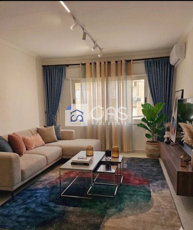 Apartament 1+1 me qera në Komuna e Parisit, Tiranë, 60 m²