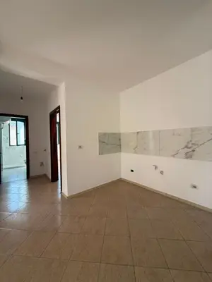 Apartament 2+1 në shitje në Plazh, Durrës, 95 m². Foto 3 nga 8