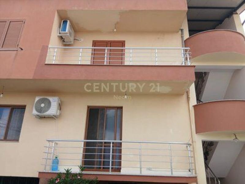 Apartament 2+1 me qera në Spitali Universitar i Traumës, Tiranë, 130 m²