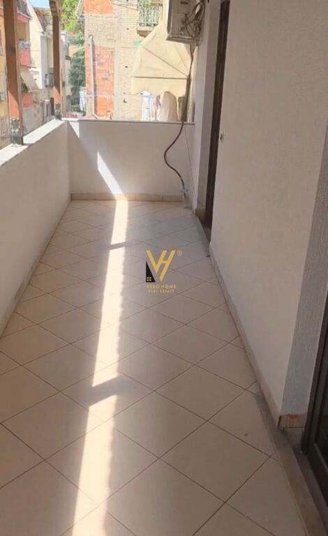 Zyrë me qera në Blloku, Tiranë, 110 m². Foto 3 nga 3