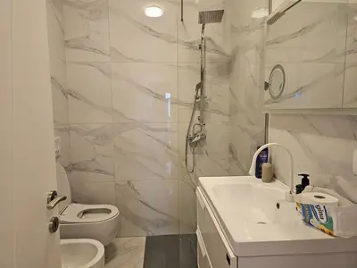 Apartament 2+1 me qera në Rruga Panorama, Tiranë, 110 m². Foto 8 nga 9