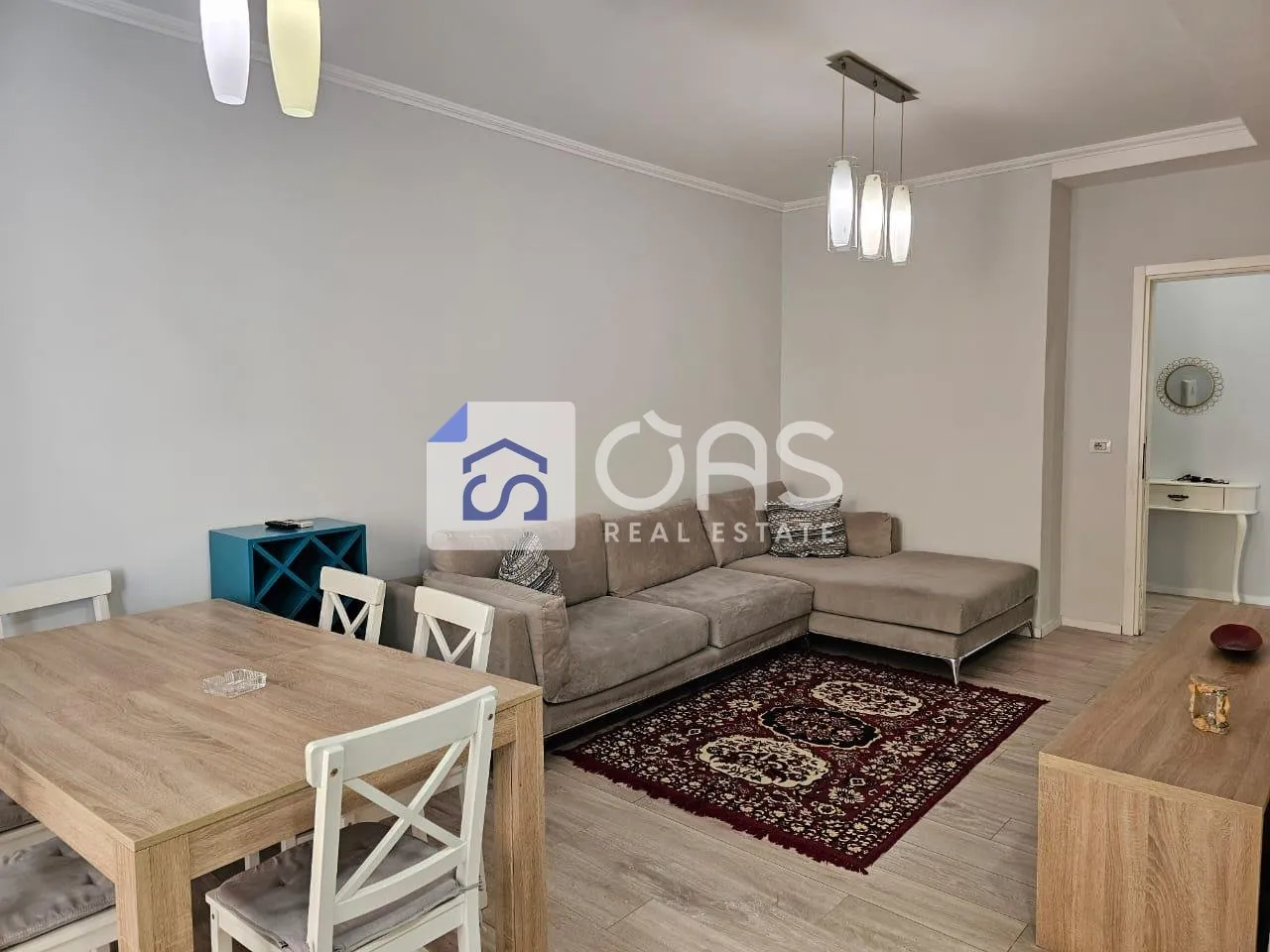 Apartament 2+1 me qera në Liqeni i Thatë, Tiranë, 120 m². Foto 1 nga 4