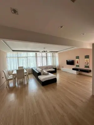 Appartamento 2+1 in affitto a Laprakë, Tirana, 140 m². Foto 3 di 8