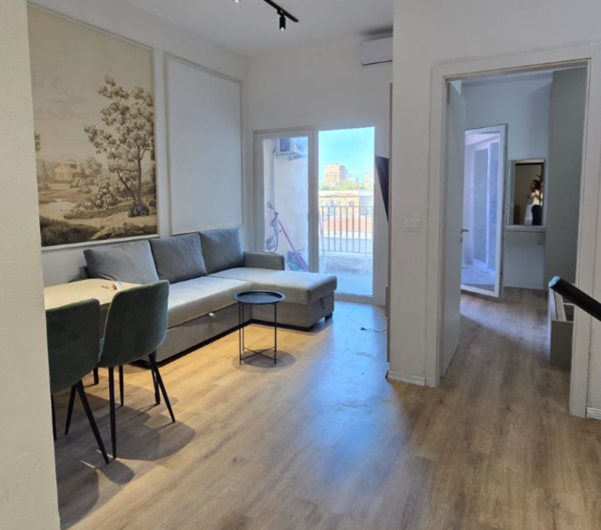 Appartamento 1+1 in affitto a Laprakë, Tirana, 65 m²