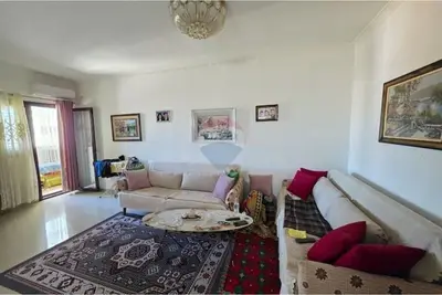 Apartament 1+1 në shitje në Rruga e re, Vlorë, 81 m². Foto 1 nga 11
