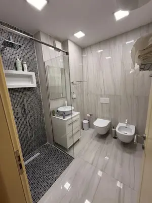 Apartament 2+1 me qera në Stacioni i Trenit, Tiranë, 110 m². Foto 3 nga 7