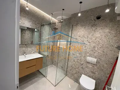 Zyrë me qera në Shallvaret, Tiranë, 210 m². Foto 9 nga 9