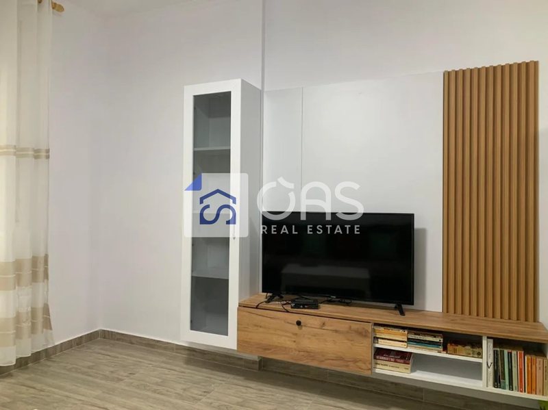 Apartament 1+1 me qera në Pallati me Shigjeta, Tiranë, 72 m²