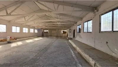 Warehouse for sale in Vaqarr, Tirana, 500 m². Photo 2 of 4