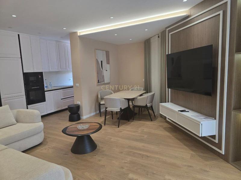 Apartment 2+1 for rent in Rruga e Durrësit, Tirana, 117 m²