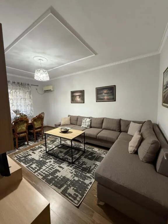 Apartament 2+1 me qera në Don Bosko, Tiranë, 88 m². Foto 1 nga 5