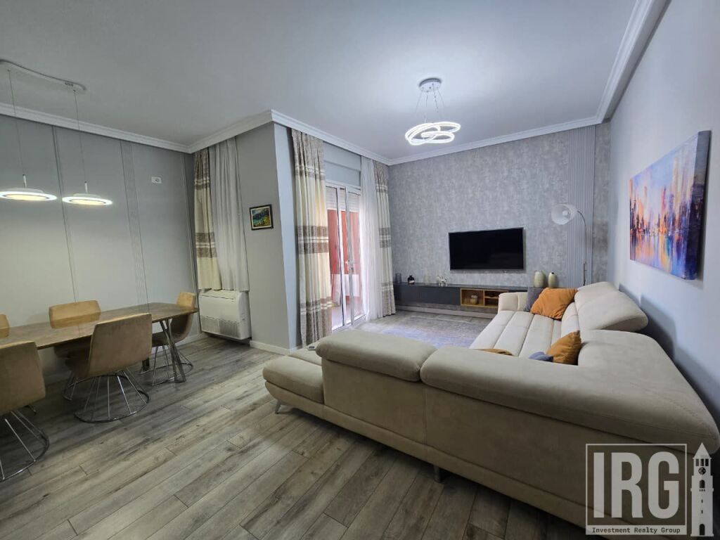 Appartamento 2+1 in affitto a Kopshti Botanik Zoologjik, Tirana, 100 m². Foto 2 di 3