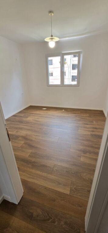 Appartamento 1+1 in vendita a Rruga Ndre Mjeda, Tirana, 59 m²