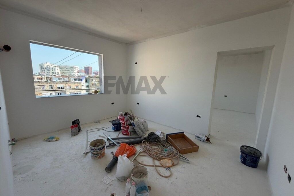 Appartamento in vendita a Vasil Shanto, Tirana, 64 m². Foto 1 di 3