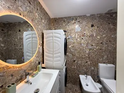Apartament 2+1 me qera në Liqeni i Tiranës, Tiranë, 105 m². Foto 10 nga 11