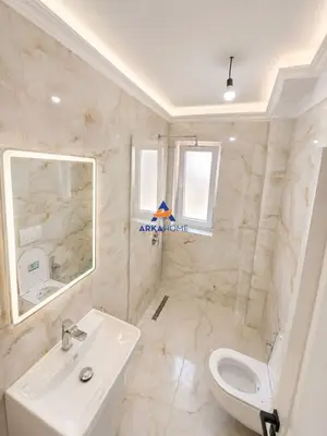 Apartament 1+1 në shitje në Pazari i Ri, Tiranë, 67 m². Foto 3 nga 4