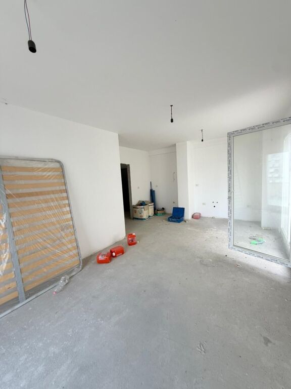 Apartment 2+1 for sale in Tirana, 240 m². Photo 2 of 3