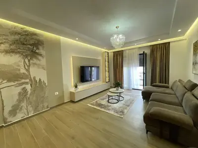 Apartament 2+1 me qera në Rruga Lef Sallata, Vlorë, 100 m². Foto 3 nga 12