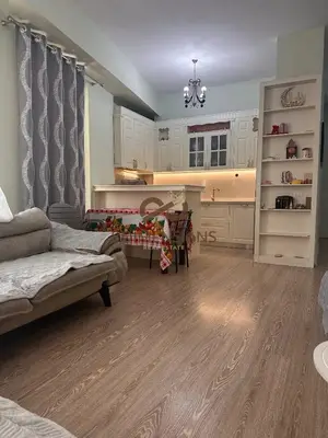 Apartament 3+1 në shitje në Rruga Frosina Plaku, Tiranë, 180 m². Foto 2 nga 12