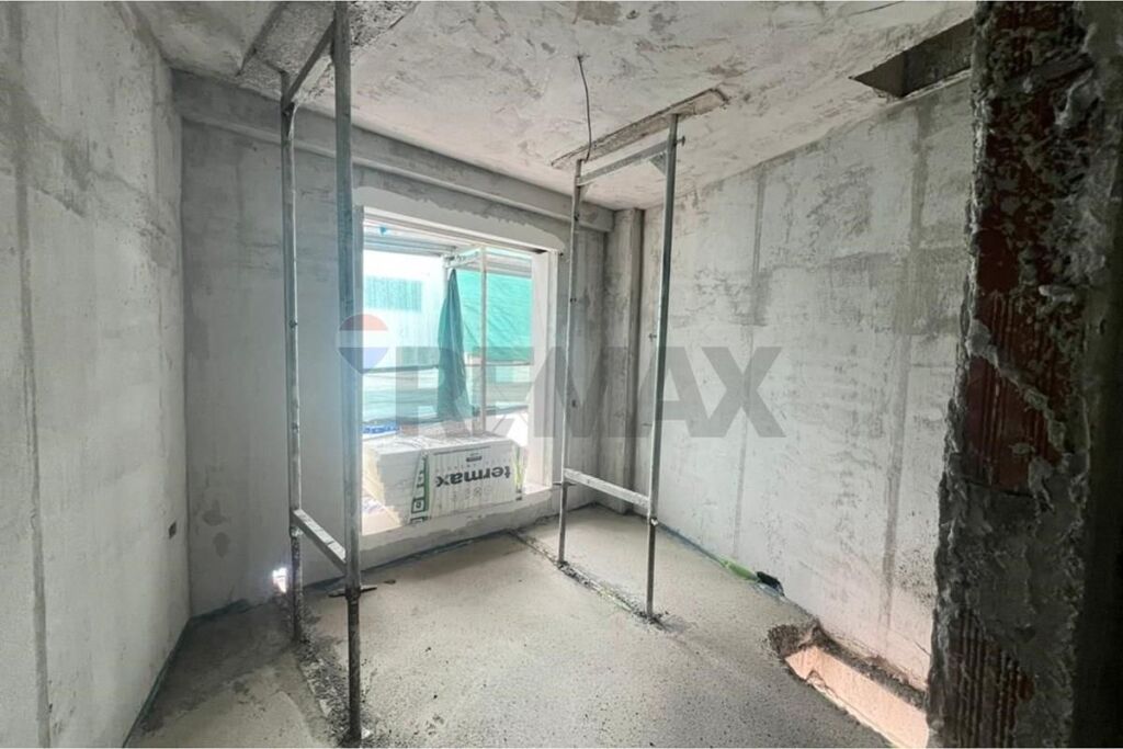 Appartamento in vendita a Brryli, Tirana, 62 m²
