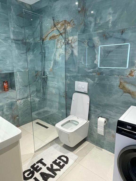 Apartament 2+1 me qera në Rruga e Barrikadave, Tiranë, 102 m². Foto 9 nga 9
